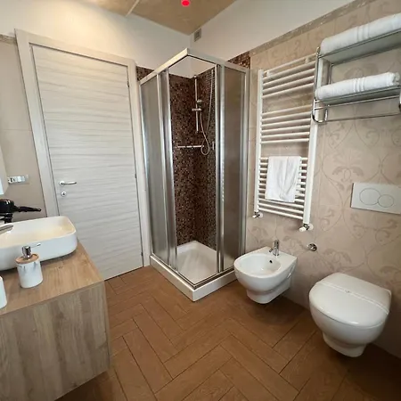 Palazzo Del Toro Oda ve Kahvaltı Montesilvano Marina