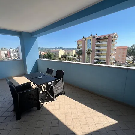 Palazzo Del Toro Oda ve Kahvaltı Montesilvano Marina