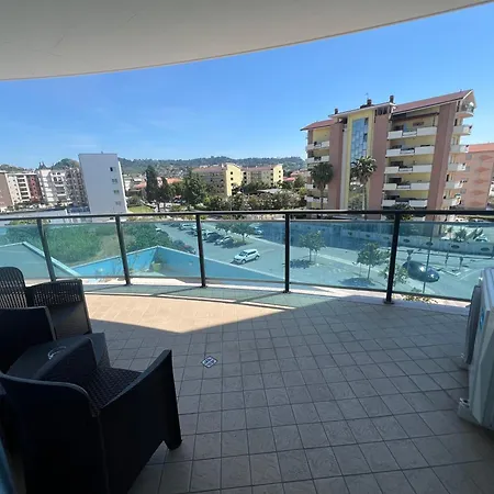 Palazzo Del Toro Oda ve Kahvaltı Montesilvano Marina