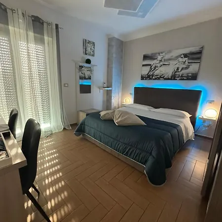 Oda ve Kahvaltı Palazzo Del Toro Montesilvano Marina
