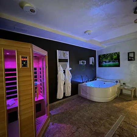 Palazzo Del Toro Bed & Breakfast 4*