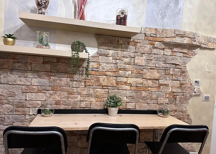 Palazzo Del Toro Монтесильвано