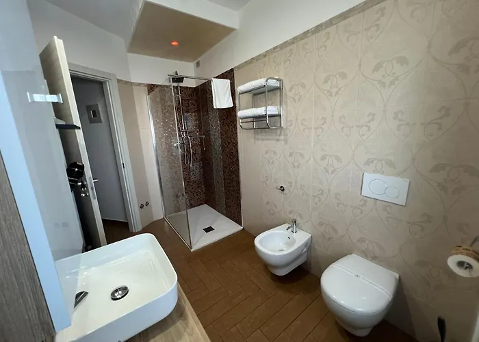 Palazzo Del Toro Монтесильвано