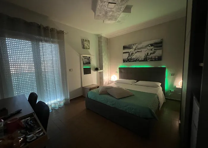 Palazzo Del Toro 4* Montesilvano