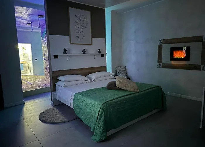 Palazzo Del Toro 4* Монтесильвано